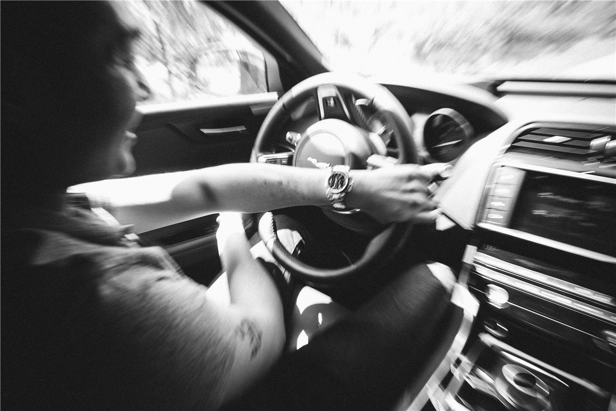 陈震老款捷豹xe试驾评测,陈震评捷豹xe尺寸