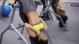 史上简单粗暴虐腹技能,肌肉硬汉教你全面虐腹,虐出腹肌人鱼线