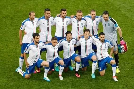 杨华评论:意大利是被轻慢被*辱侮**者的图腾