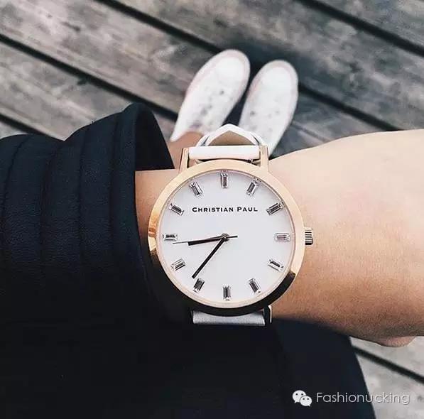 露手腕好看的表,再好看的表都遮不住