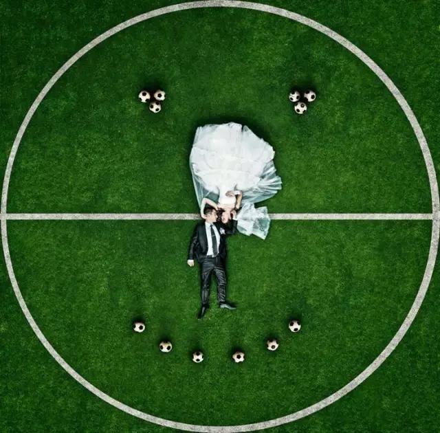 足球和爱情相结合的图片,足球和爱情一样