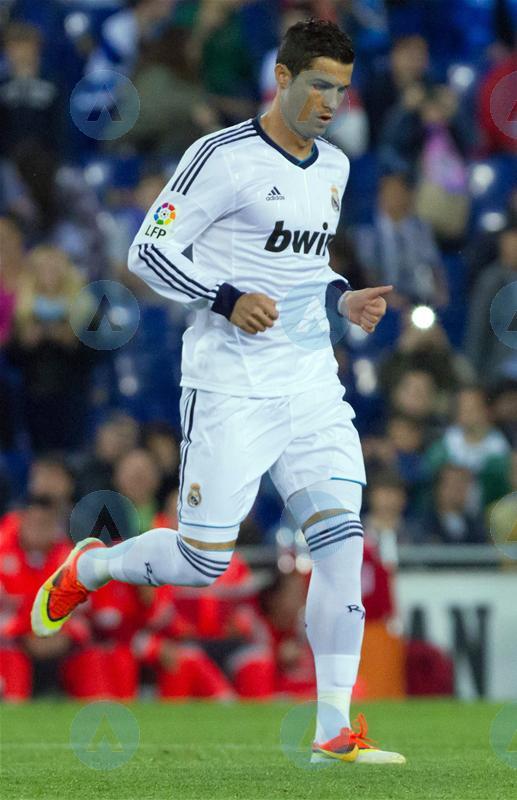 足球鞋nike传奇系列,耐克刺客cr7足球鞋推荐