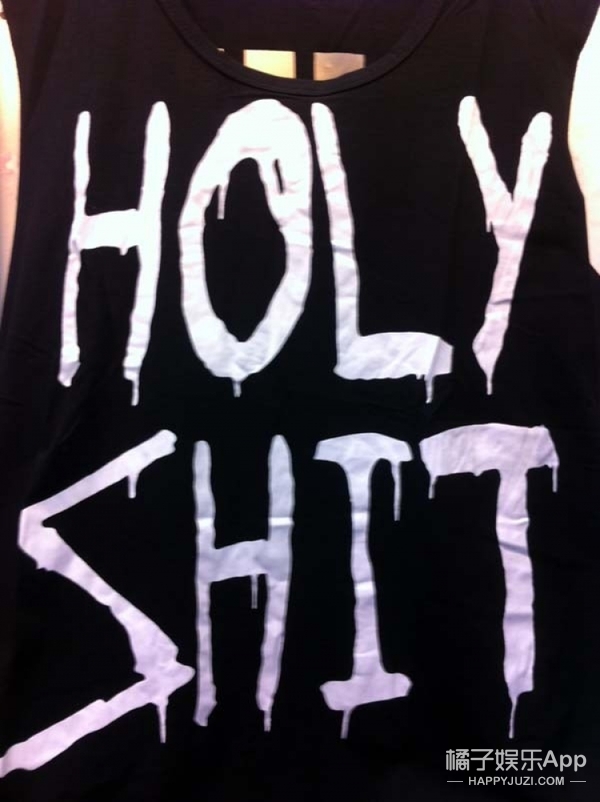 「HolyShit」吃沙成瘾！78岁老太15岁开始吃沙子，一吃就是63年！