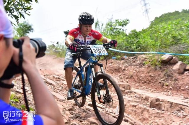 喜德盛锂电助力山地自行车,喜德盛锂电助力旅行自行车