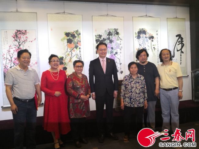 “秦风秦韵读长安禧福祥书享会”在西安培华学院举行