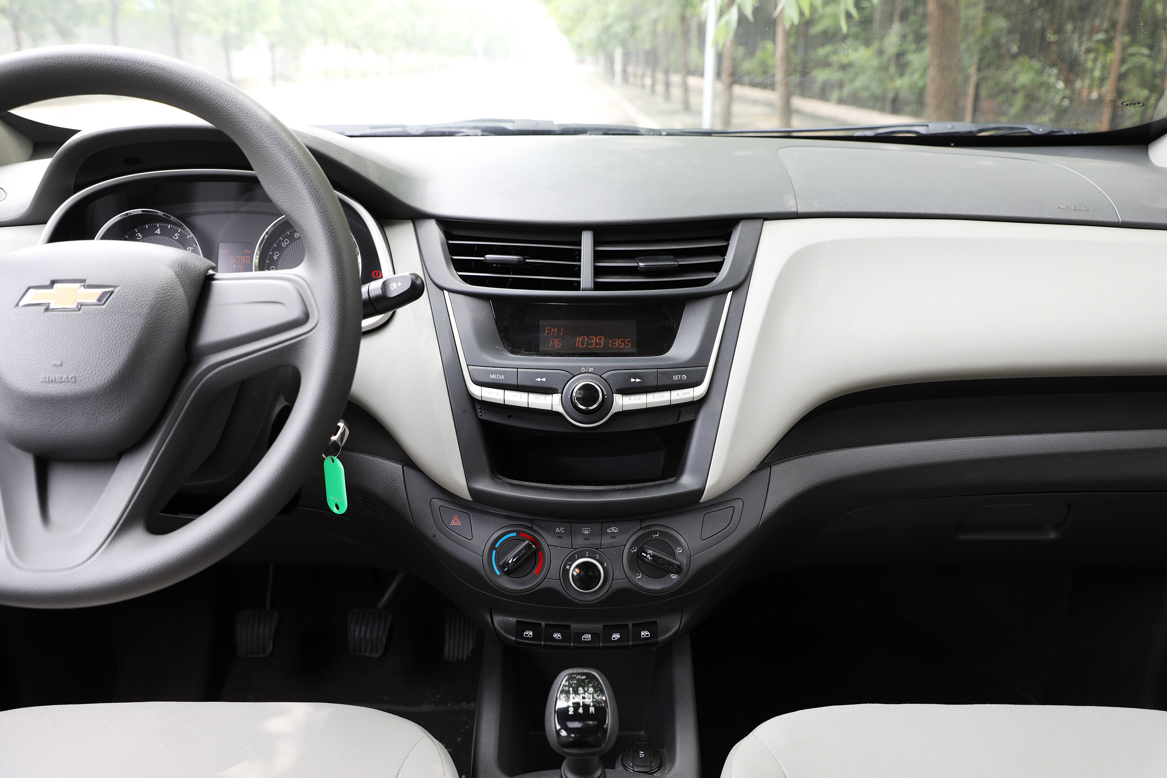 12年雪佛兰赛欧低配值得购买吗,二手的雪佛兰赛欧值得购买吗