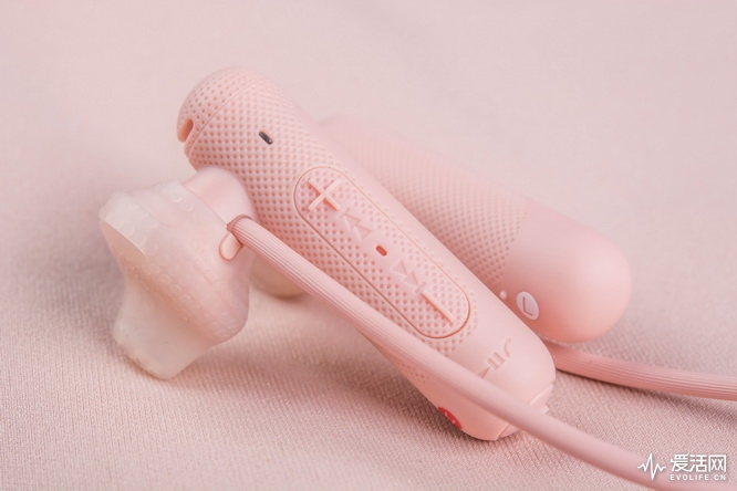 索尼wi-sp500有没有降噪,索尼wi-sp500蓝牙耳机使用教程