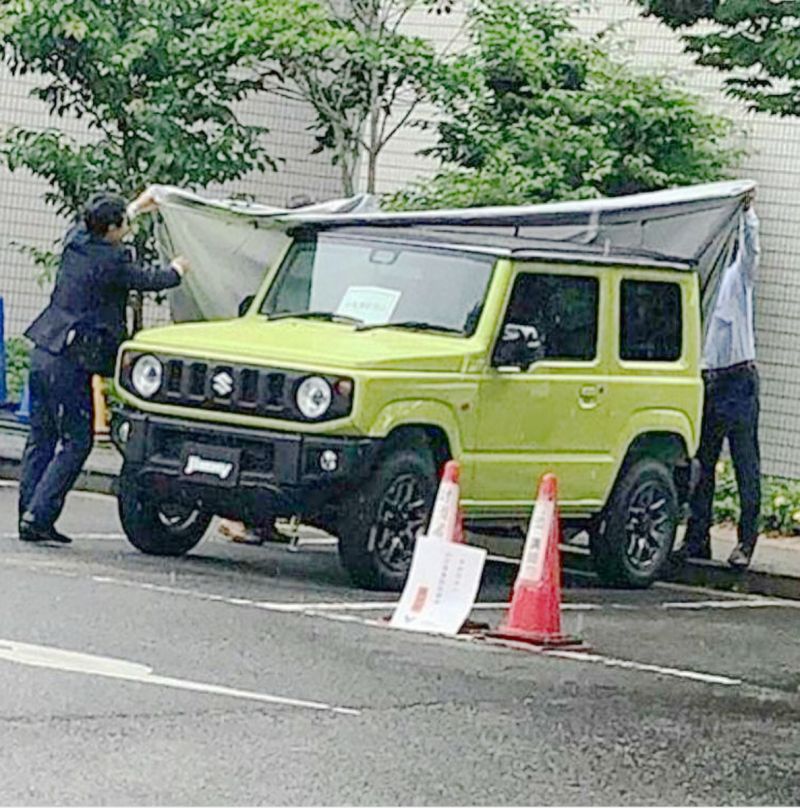 2021款吉姆尼与2015款吉姆尼的驾驶,吉姆尼新老款对比