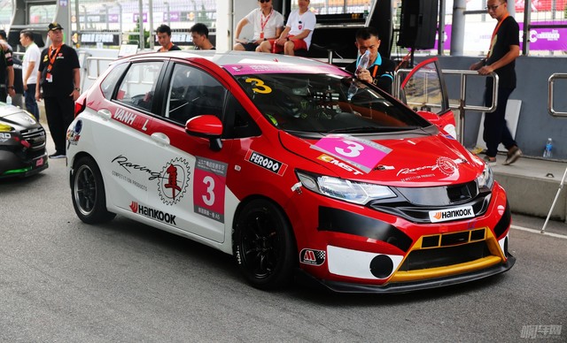 周末别宅啦快来看泛珠赛车节第一天的精彩花絮