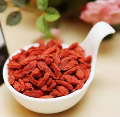 夏天泡水喝清热解毒瘦身,绿茶泡水喝能降血脂吗