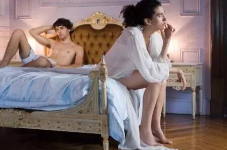 “我和妈妈连球都不如!”欧洲杯期间,有多少贵州人家里是这样的?