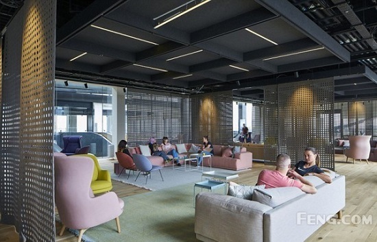 威威趣谈：哥打的不是台球是emoji表情包