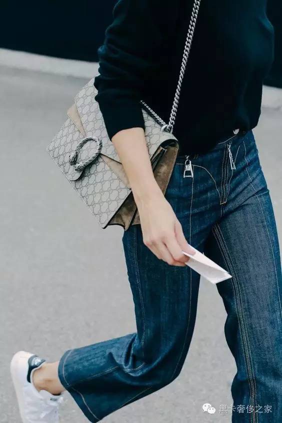 包包是女人的标志,包包是女人的专属物