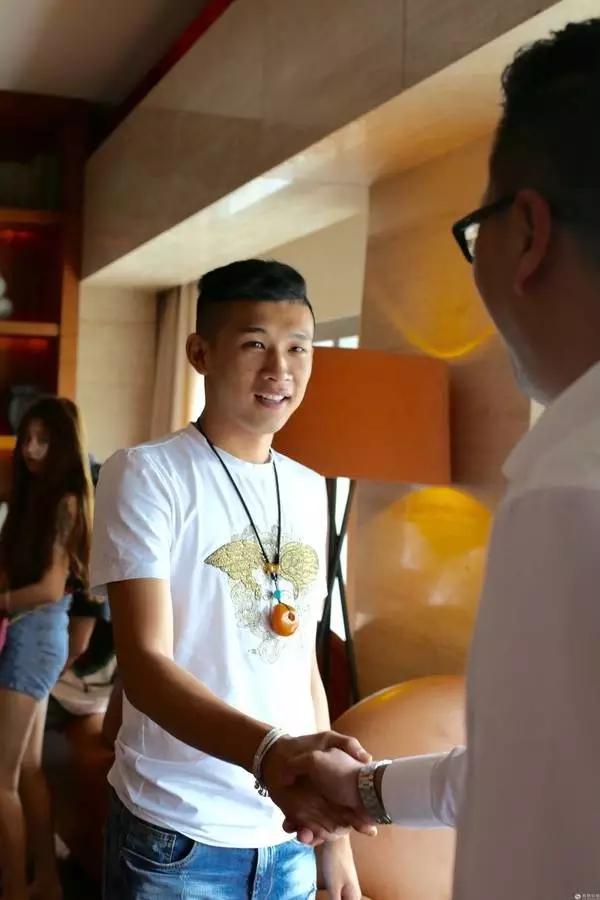 网红一哥天佑喊麦,网红天佑千万代言