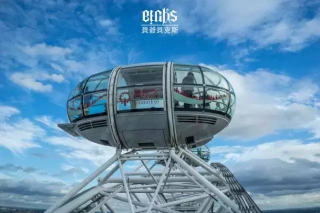 小编写完这条微信就请假去英国了，老板，这是我离英国最近的时刻