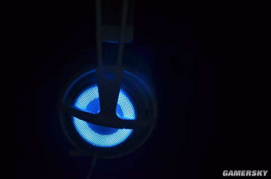 赛睿西伯利亚v3霜冻之蓝平替,赛睿西伯利亚350对比寒冰5