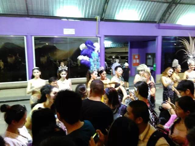 带上小蚁运动相机游泰国（二）普吉岛的沙滩美食和人妖