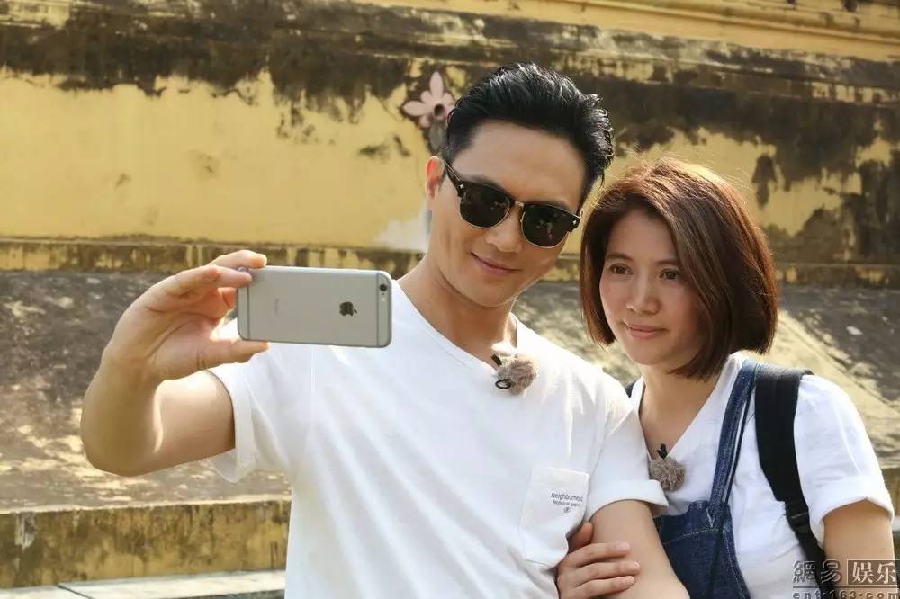 网友问题解答李易峰团队、张智霖袁咏仪、韩东君感谢胡歌、黄灿灿接影版泡沫、电影票团购、剧版蔓蔓青萝、刘昊然接戏、当演员其他方法