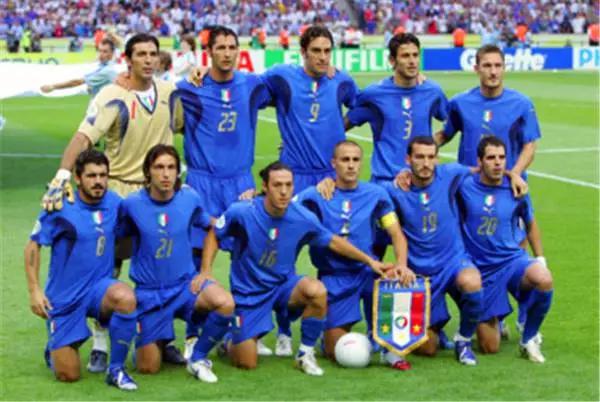 意大利十大经典球衣,蓝色魅影照片