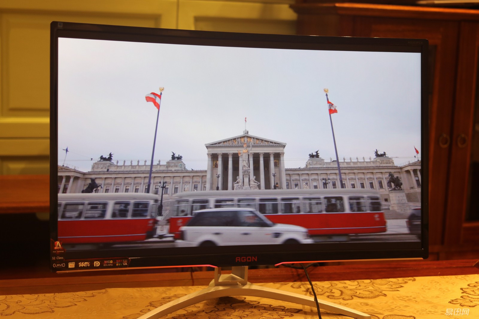 aoc电竞显示器游戏怎么调到最佳,AOC显示器曲面144hz