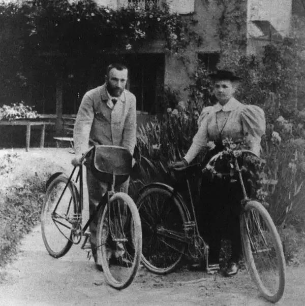 居里夫人诺贝尔奖得奖原因,两获诺贝尔奖居里夫人故事