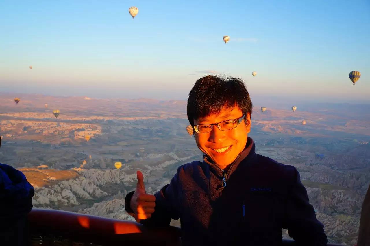 一个陕西汉子花7万元环游地球1圈,还带回一个美国女友!