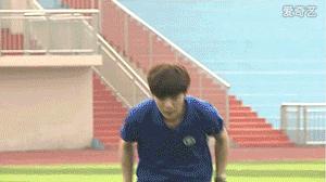 鹿晗踢球明星队,鹿晗踢球什么水平