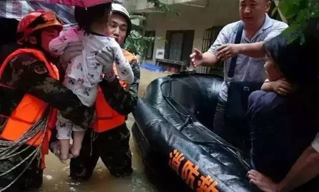 写给雨中的武汉：“东方威尼斯”不相信眼泪