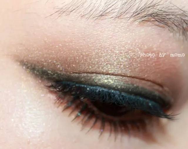 也不是非画不可，知道suqqu像银河系一样美就够了