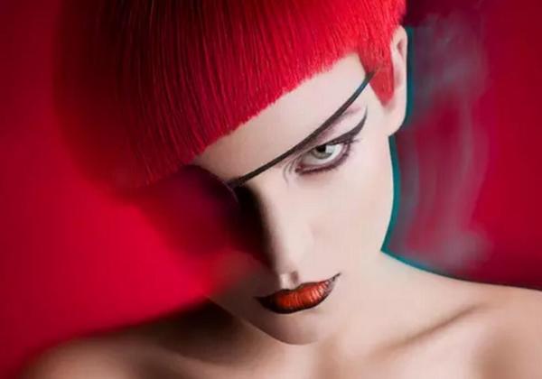 缓解黑眼圈的眼部操,击退黑眼圈速回迷人双眸