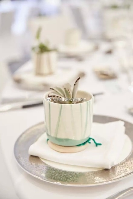 张馨予婚礼现场曝光老公花式称赞,张馨予伴郎婚礼现场