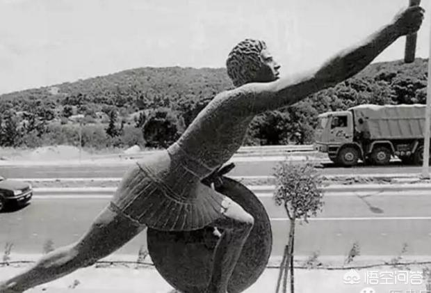 踢球时猝死的征兆,踢球猝死是什么原因