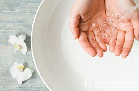 洁癖症是一种顽固的心理疾病