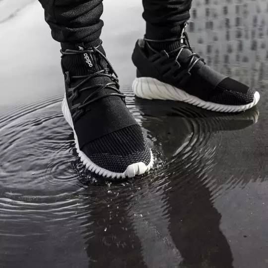 型男健身腹肌,健美肌肉男是靠练出来的吗