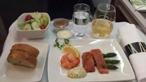 哪些航空公司飞机餐好吃,哪家航空公司飞机餐最难吃