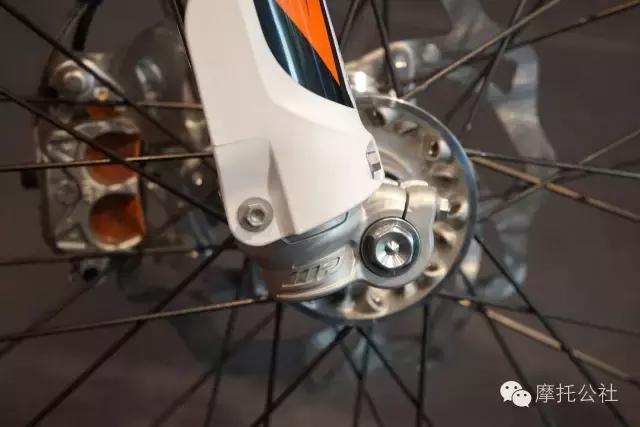 ktm450exc越野版,ktm450sx-f与450exc区别