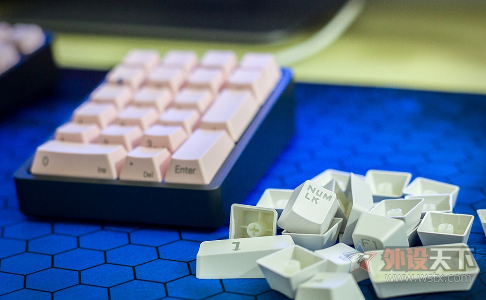 豪物图赏壕好玩，壕过瘾。aboStudioGACnum数字外壳分享