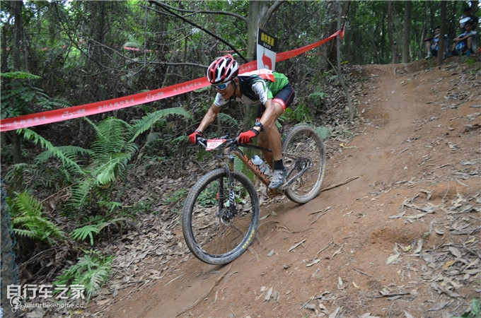 碳纤维公路赛自行车哪个牌子好,骑行高档碳纤维自行车