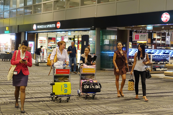 新加坡樟宜机场百万富翁,你和百万富翁的距离