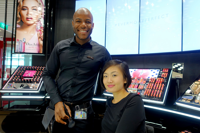 机场转机一般都去哪呆着,机场候机无聊怎么办