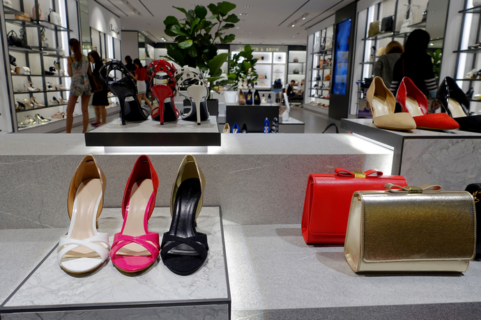 机场转机一般都去哪呆着,机场候机无聊怎么办