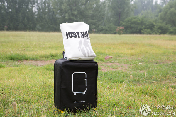 一次关于怀念的旅行--ONEBOX一个箱子科比定制版旅行箱