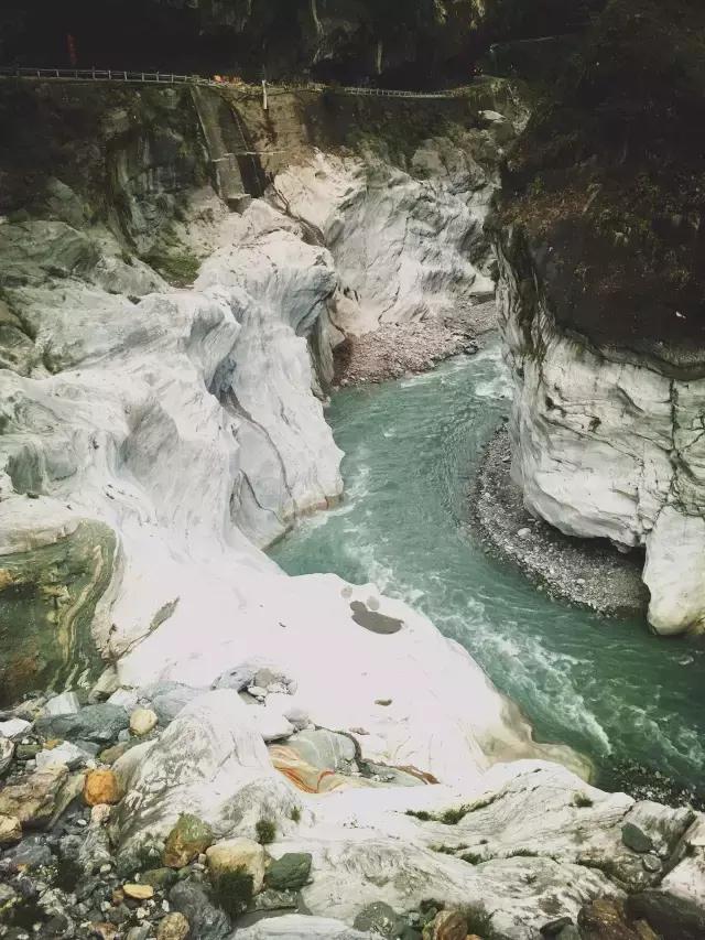 台湾寻找理想生活,台湾青年的小确幸