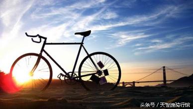 骑车遇到凶狗怎么办,户外遇到恶狗怎么保命