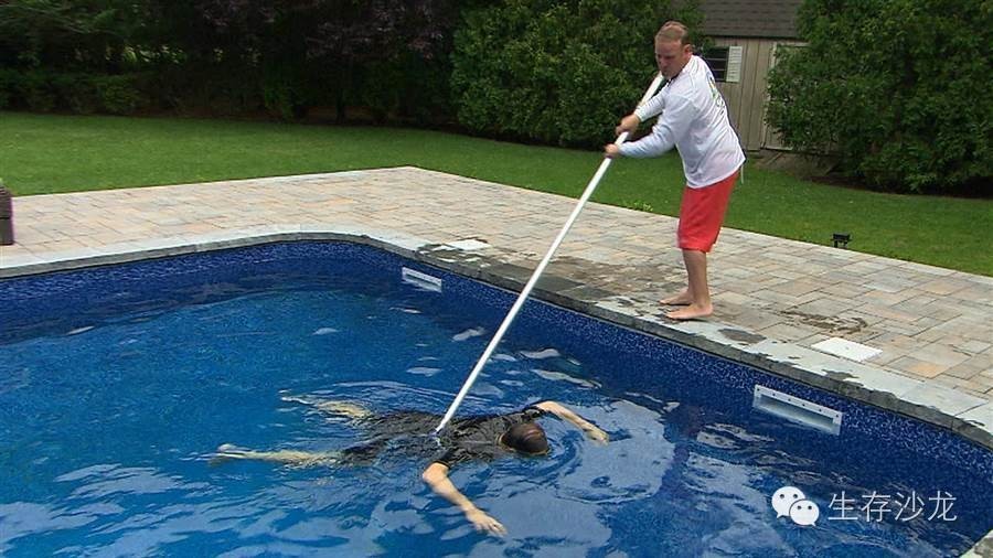 一人溺水五人施救,人溺水到溺亡全过程