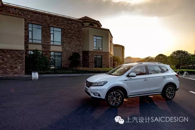 荣威2016rx5互联网自动版,荣威全新rx5模型