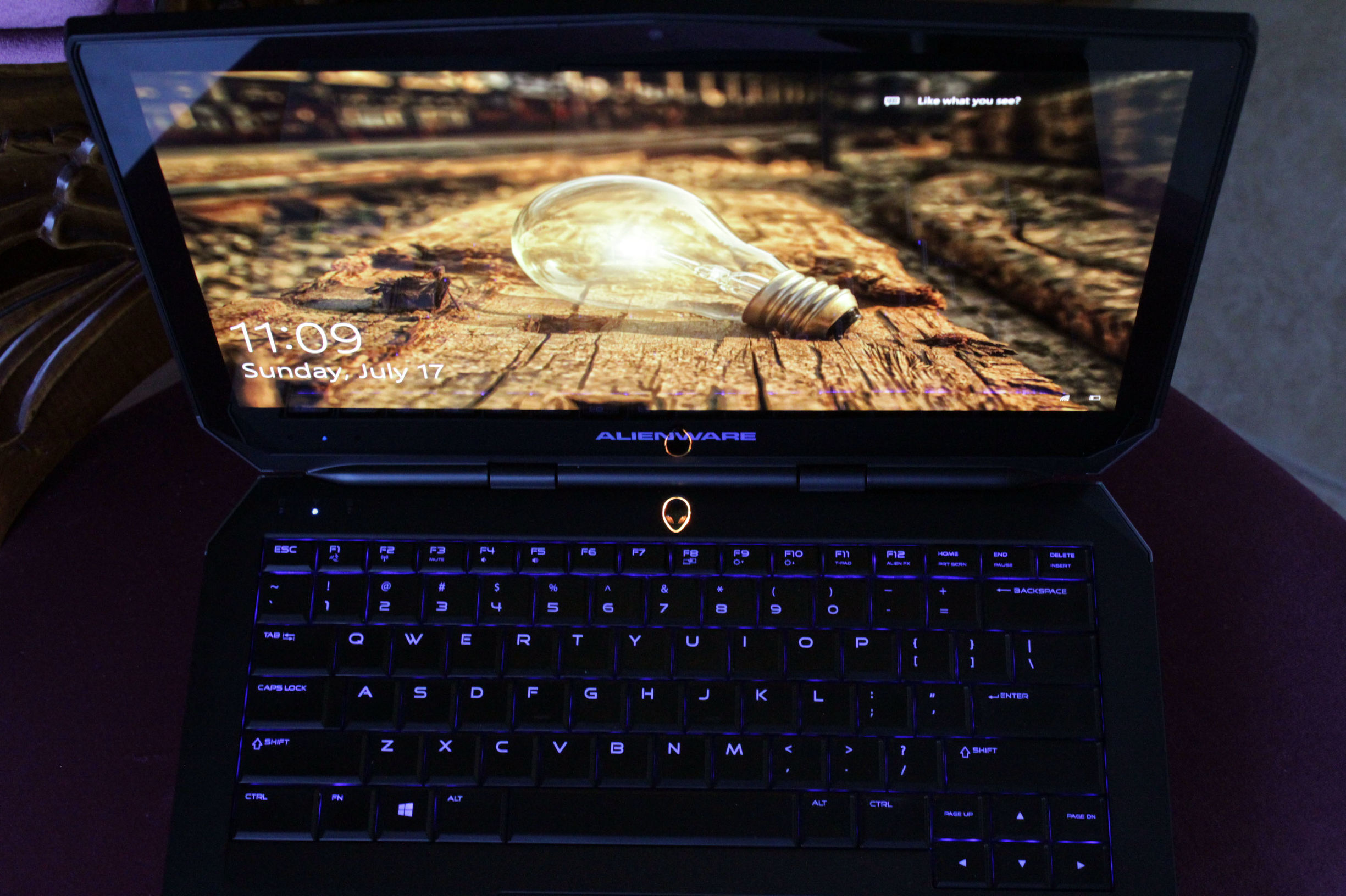 alienware最新显示器演示,升级originos能降级吗