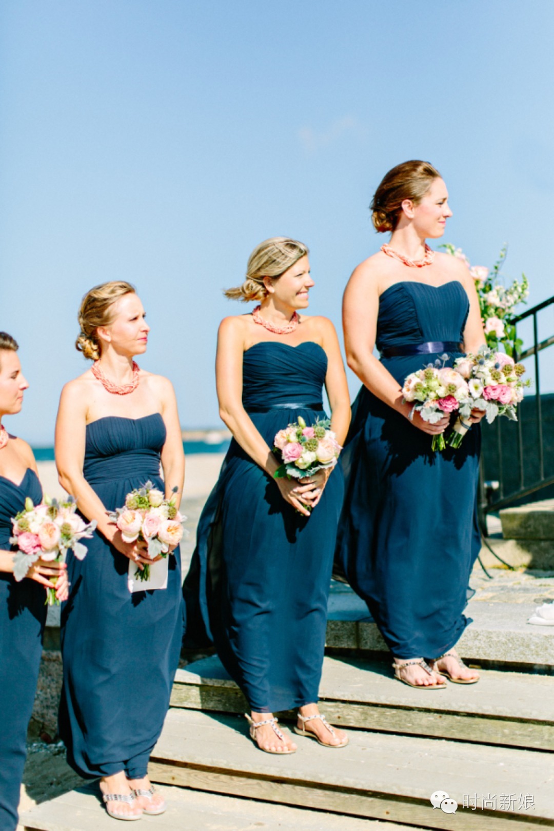 这些眼花缭乱的婚礼,竟然全在沙滩上举行