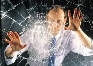 夏天车贴隔热膜有用吗,夏天车贴隔热膜