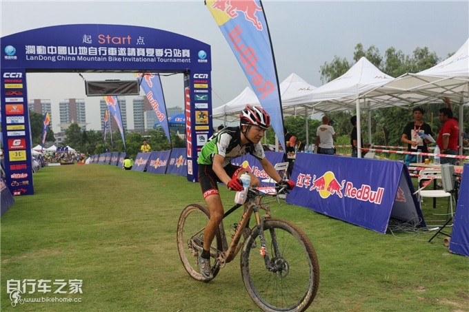 碳纤维公路赛自行车哪个牌子好,骑行高档碳纤维自行车